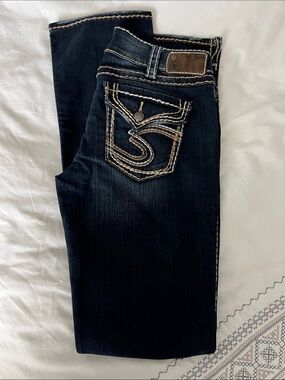 Silver Jeans Co. Dark Indigo Straight Leg Jeans with Contrast Stitching 30x34